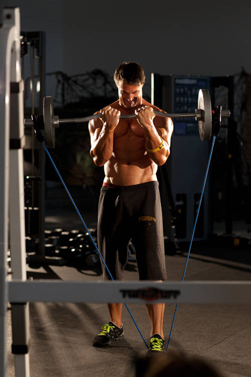 Close-Grip EZ-Bar Curl with Band variant 2