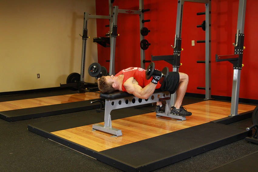 Dumbbell Flyes variant 2