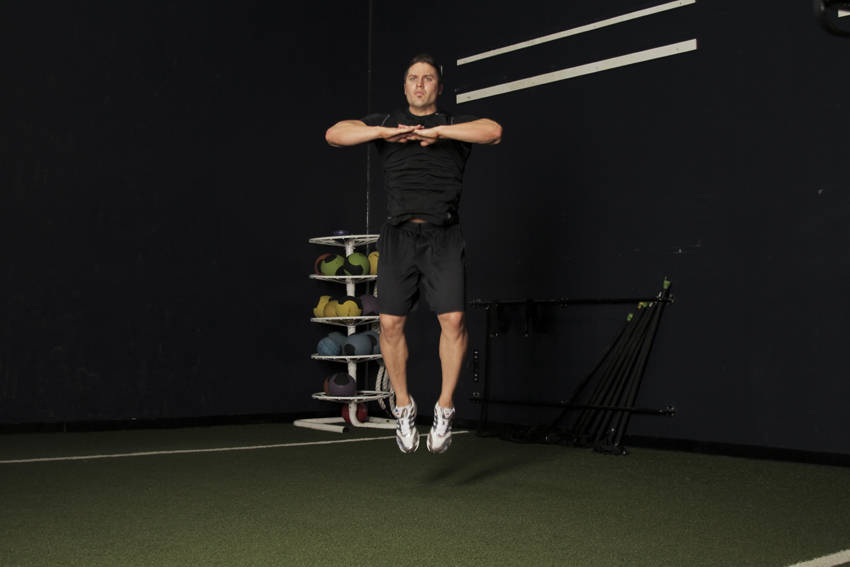 Knee Tuck Jump variant 2