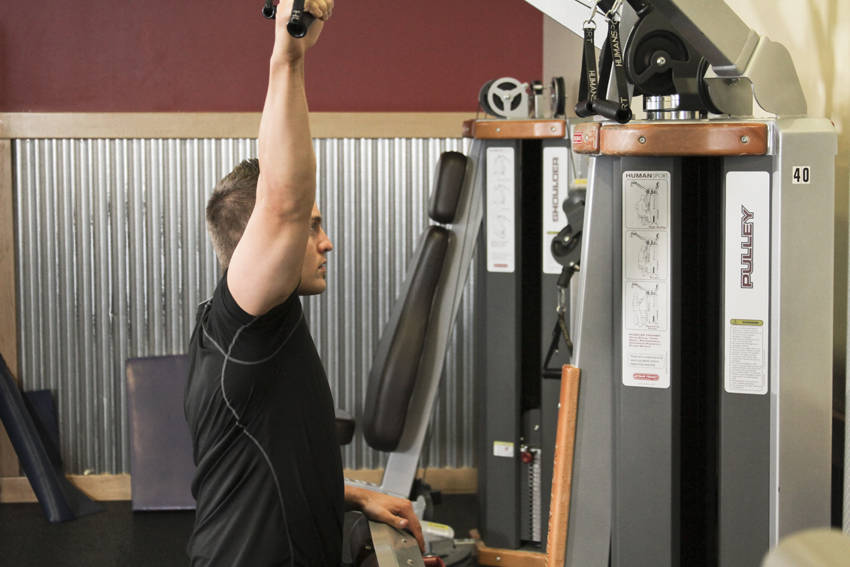 One Arm Lat Pulldown