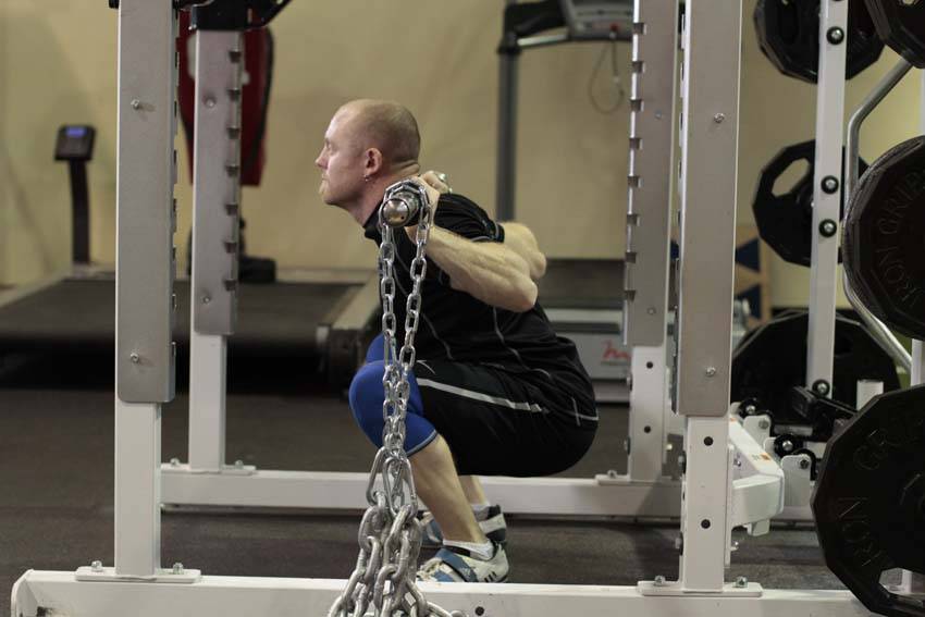 Squat with Chains variant 2